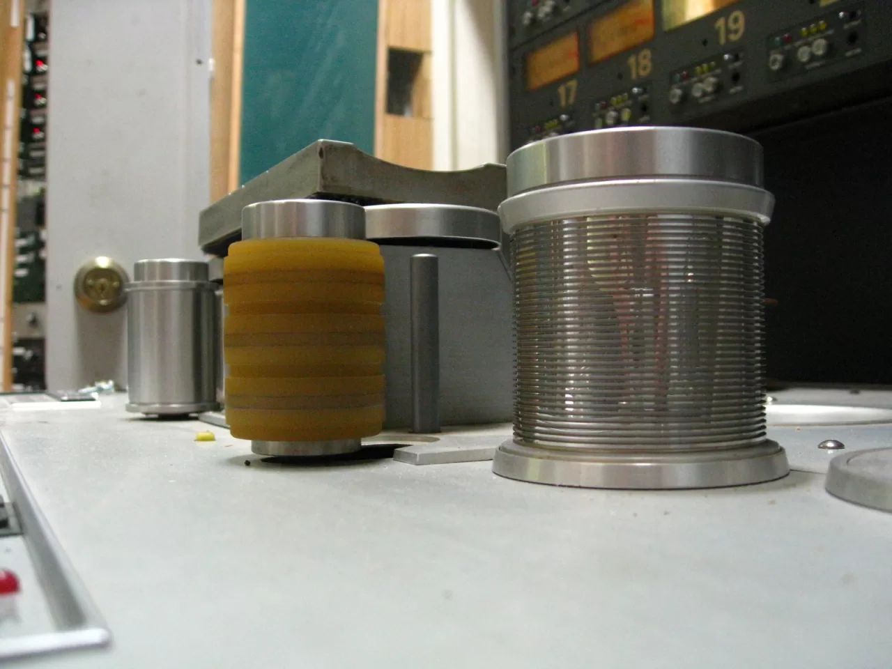 Reels and tape transport on a Studer A800 MKIII recorder